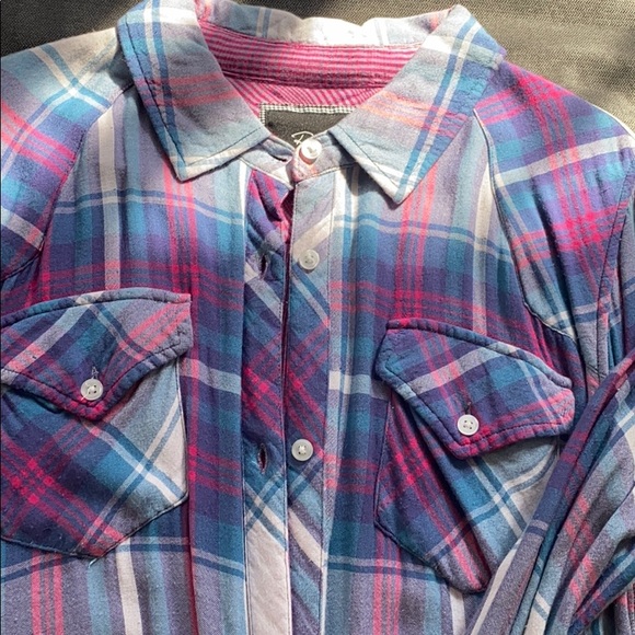 Rails button down - Picture 2 of 3